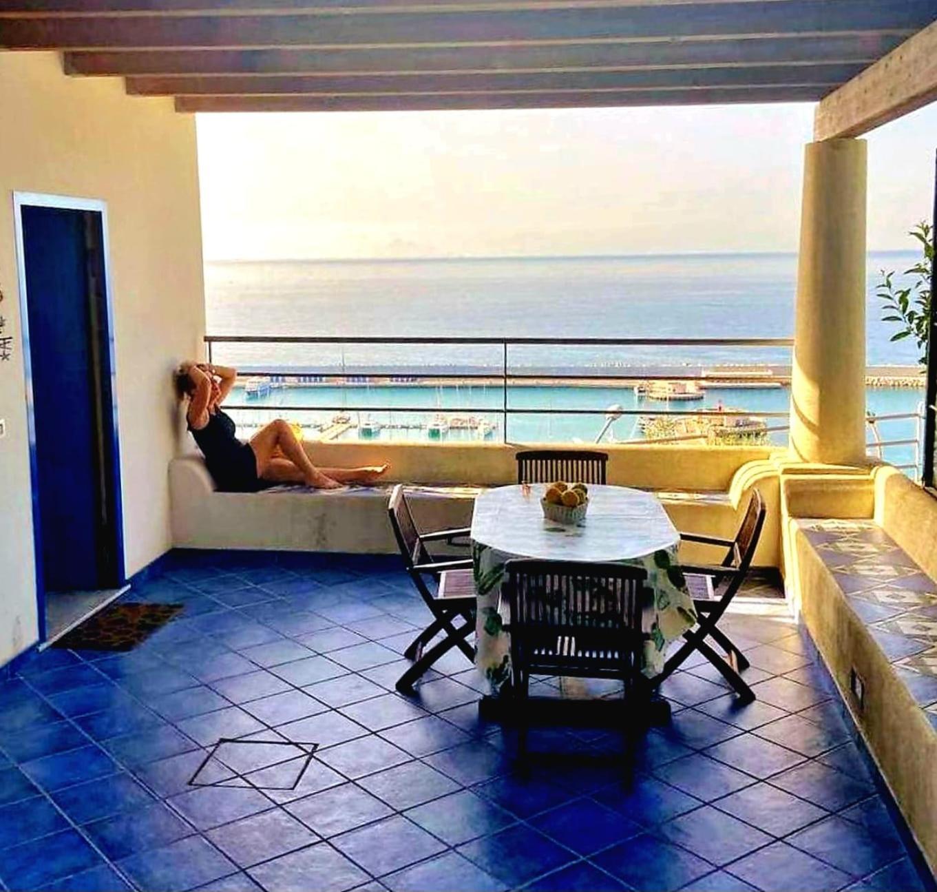 Magico Appartamenti Scafa - Marina Capo D'Orlando Bagian luar foto