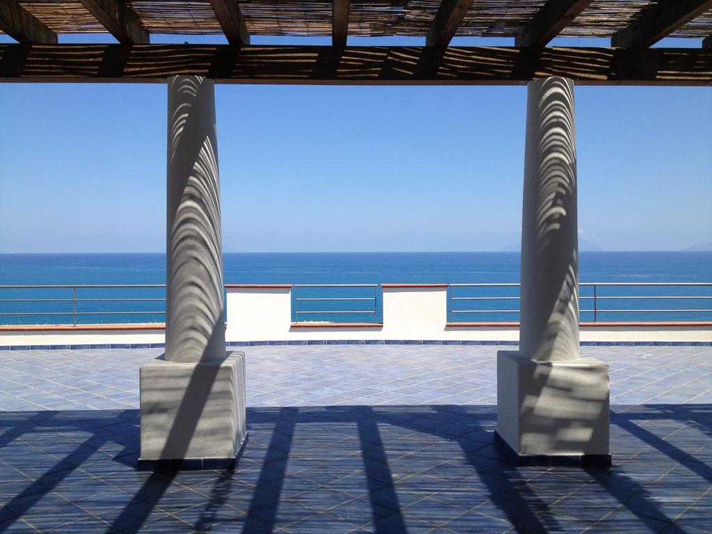Magico Appartamenti Scafa - Marina Capo D'Orlando Bagian luar foto