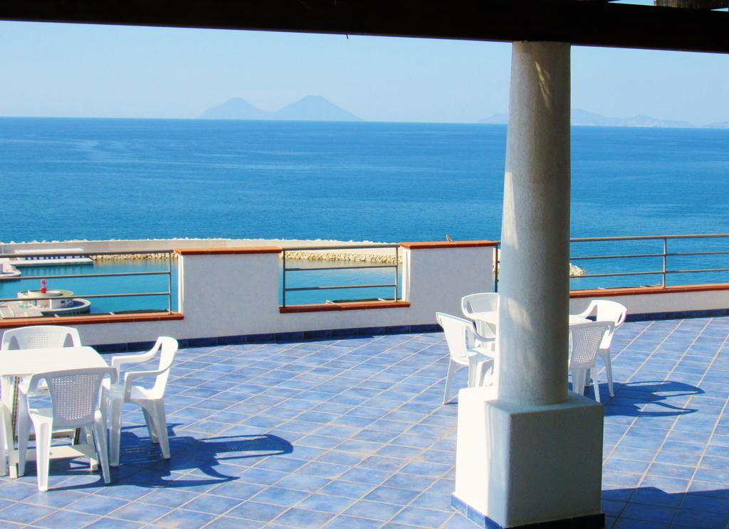 Magico Appartamenti Scafa - Marina Capo D'Orlando Bagian luar foto